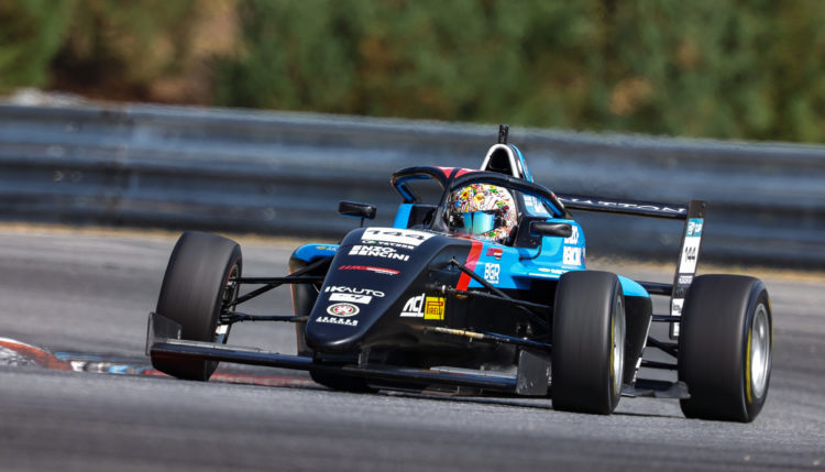 Max Karhan leads from start to finish and wins in Brno