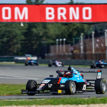 Will Oscar Wurz extend his lead, or will the Czech drivers have the final word?